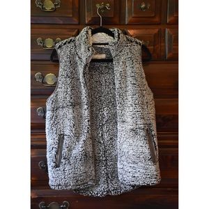 NWOT Sherpa Gray Vest